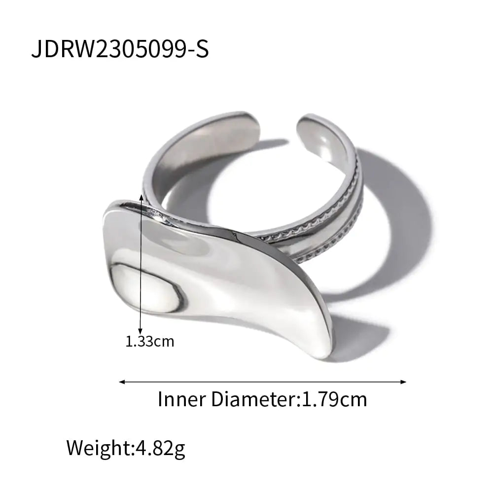 18K Gold Stainless Steel Smooth Shape Ring Design