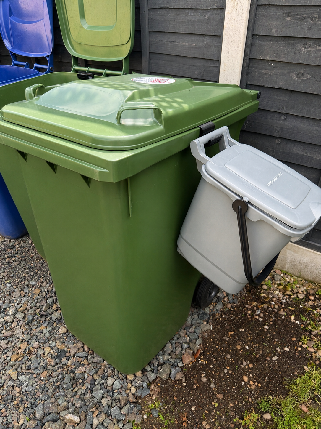 HomeDrive Side Mounted Food Waist Bin Clip