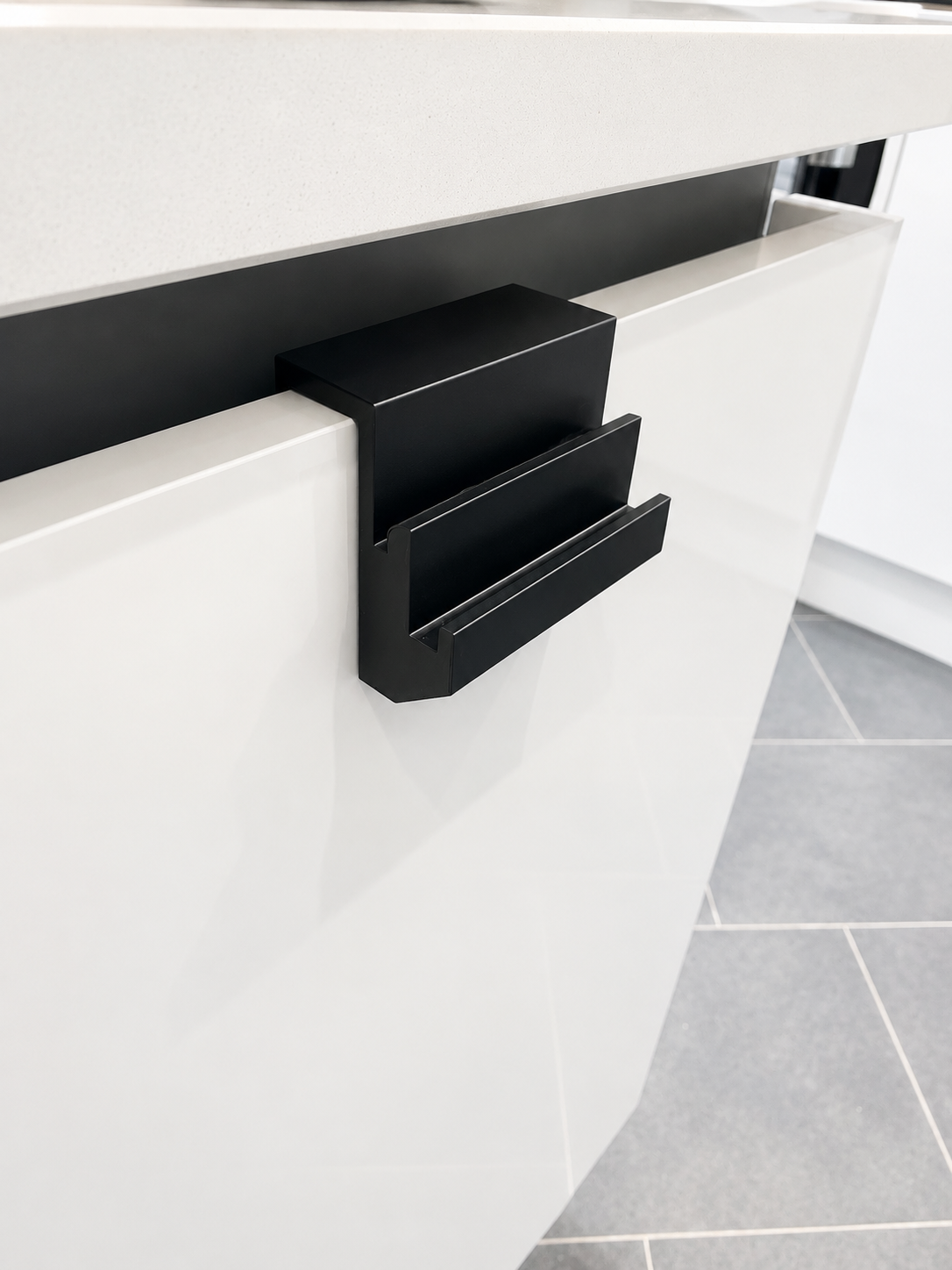 HomeDrive Cupboard Mounted Kitchen Caddy Clip for 7L Food Waste Bin