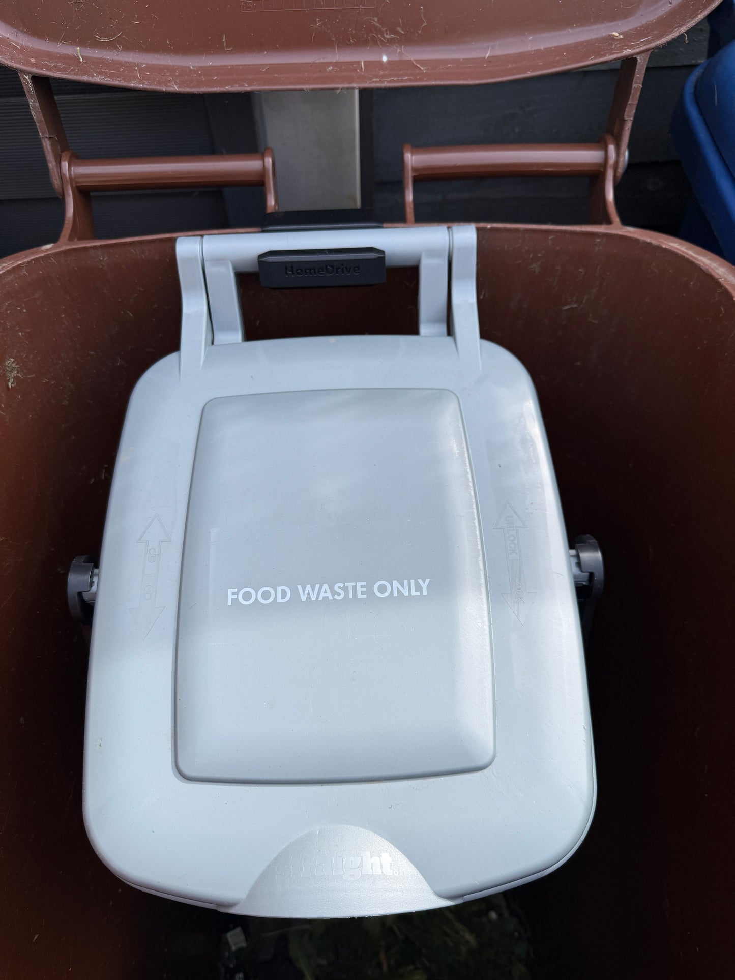 Food Waste Bin Holder – HomeDrive Secure Clip for Wheelie Bins (PETG Heavy Duty)
